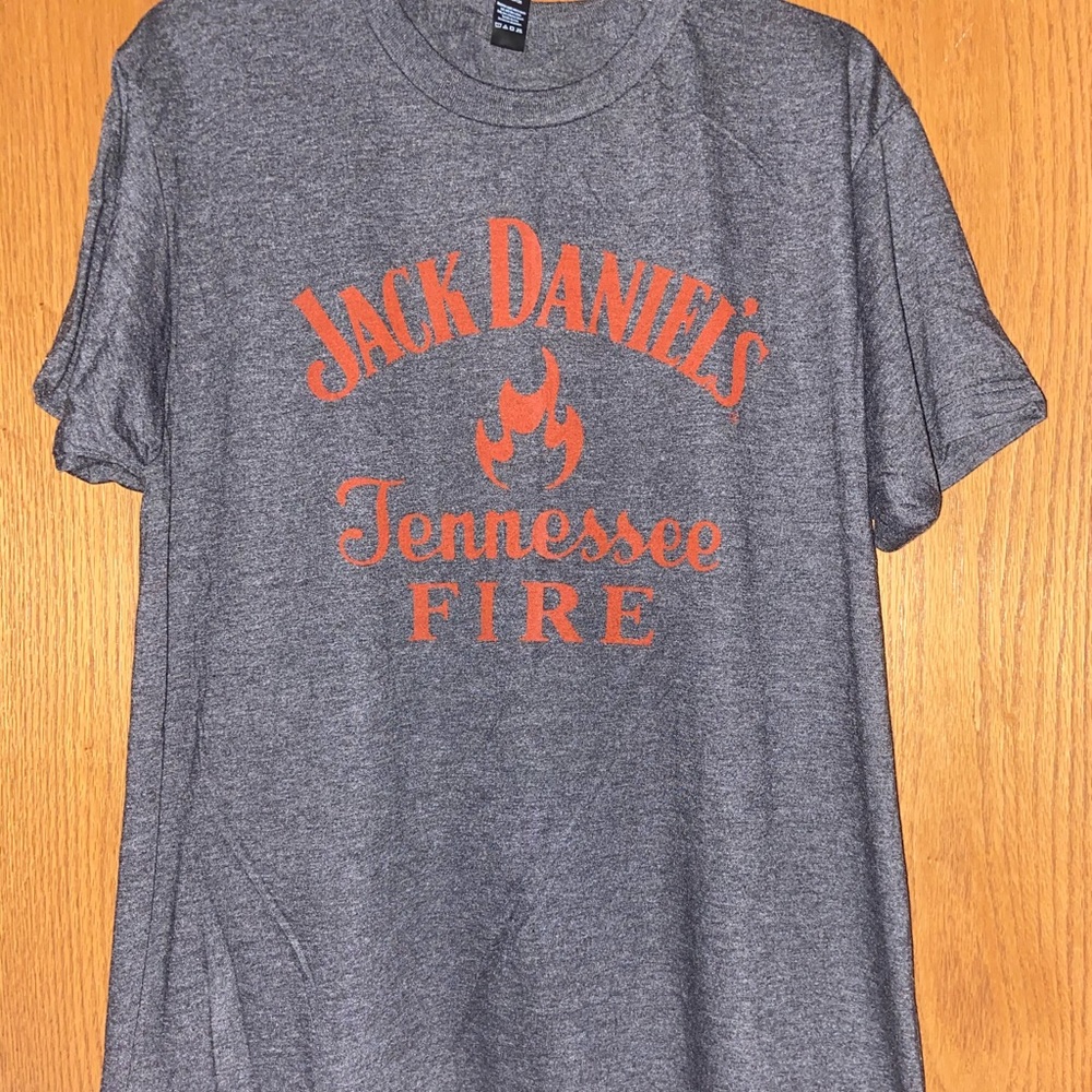 Jack Daniels Tennessee fire T-shirt. Size large